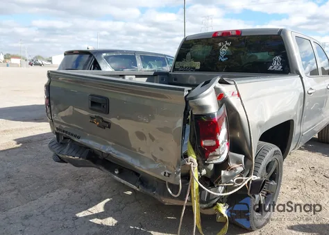 2017 Chevrolet Silverado 1500 1Lt z USA, uszkodzony, nr VIN 3GCUKREC3HG275680